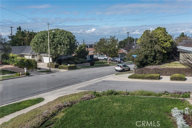 26706 Grayslake Road, Rancho Palos Verdes, California 90275, 3 Bedrooms Bedrooms, ,1 BathroomBathrooms,Residential,Sold,Grayslake,PV18060679