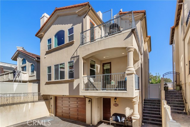 708 Lucia Avenue, Redondo Beach, California 90277, 4 Bedrooms Bedrooms, ,2 BathroomsBathrooms,Residential,Sold,Lucia,SB20227014
