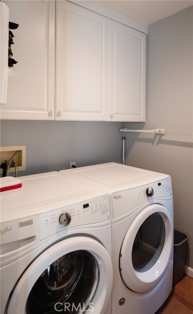 569 31st Street, Manhattan Beach, California 90266, 5 Bedrooms Bedrooms, ,3 BathroomsBathrooms,Residential,Sold,31st,SB20164744