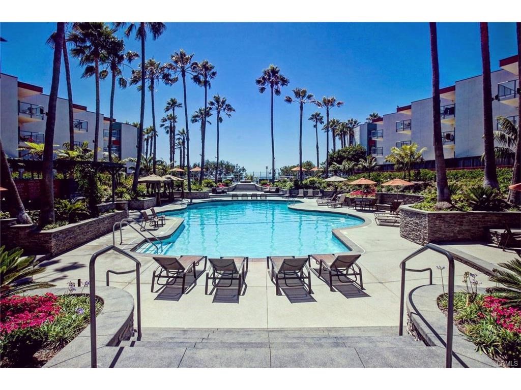 650 The Village, Redondo Beach, California 90277, 1 Bedroom Bedrooms, ,1 BathroomBathrooms,Residential,Sold,The Village,SB17195132