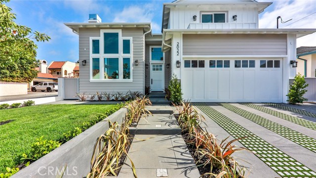 2022 Bataan Road, Redondo Beach, California 90278, 5 Bedrooms Bedrooms, ,4 BathroomsBathrooms,Residential,Sold,Bataan,PV20137433