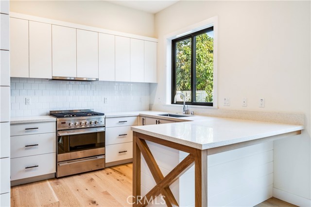 2310 Carnegie Lane, Redondo Beach, California 90277, 4 Bedrooms Bedrooms, ,3 BathroomsBathrooms,Residential,Sold,Carnegie,SB18154472