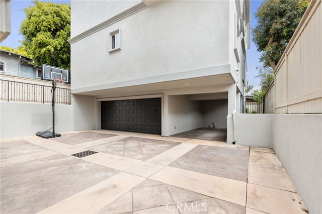 952 15th Street, Hermosa Beach, California 90254, 4 Bedrooms Bedrooms, ,3 BathroomsBathrooms,Residential,Sold,15th,SB20106766