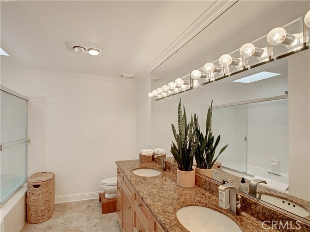 1920 Voorhees Avenue, Redondo Beach, California 90278, 3 Bedrooms Bedrooms, ,3 BathroomsBathrooms,Residential,Sold,Voorhees,SB20104389