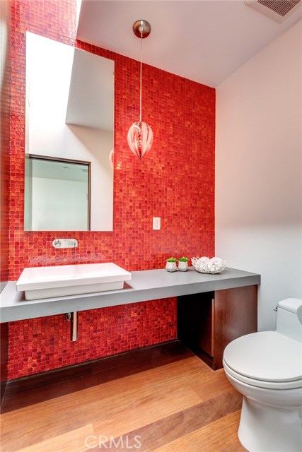 113 El Porto Street, Manhattan Beach, California 90266, 4 Bedrooms Bedrooms, ,2 BathroomsBathrooms,Residential,Sold,El Porto,SB19022186