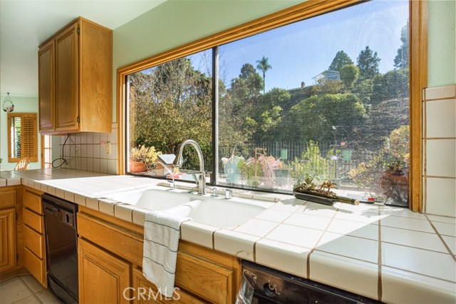 5354 Valley View Road, Rancho Palos Verdes, California 90275, 4 Bedrooms Bedrooms, ,4 BathroomsBathrooms,Residential,Sold,Valley View,DW19252795