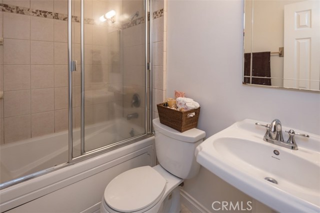 2403 Sebald Avenue, Redondo Beach, California 90278, 3 Bedrooms Bedrooms, ,2 BathroomsBathrooms,Residential,Sold,Sebald,PV18099154