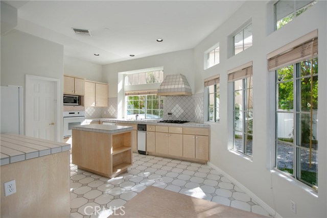 1818 Belmont Lane, Redondo Beach, California 90278, 3 Bedrooms Bedrooms, ,2 BathroomsBathrooms,Residential,Sold,Belmont,SB19055656
