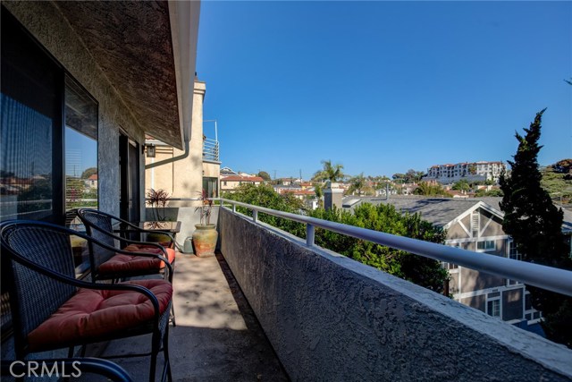 1918 Ruhland Avenue, Redondo Beach, California 90278, 3 Bedrooms Bedrooms, ,3 BathroomsBathrooms,Residential,Sold,Ruhland,SB20082368
