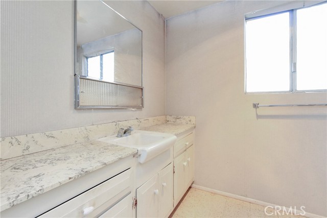 821 Anita Street, Redondo Beach, California 90278, 3 Bedrooms Bedrooms, ,2 BathroomsBathrooms,Residential,Sold,Anita,PW19124278