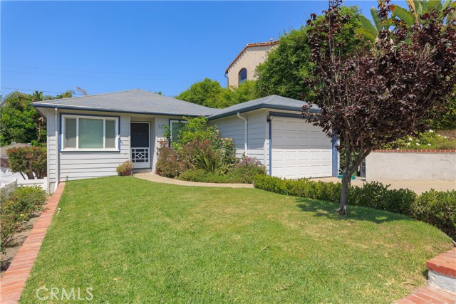 3213 Pine Avenue, Manhattan Beach, California 90266, 3 Bedrooms Bedrooms, ,1 BathroomBathrooms,Residential,Sold,Pine,SB18191992