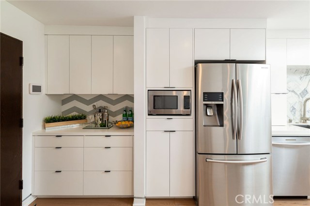 2219 Graham Avenue, Redondo Beach, California 90278, 3 Bedrooms Bedrooms, ,1 BathroomBathrooms,Residential,Sold,Graham,SB19216954
