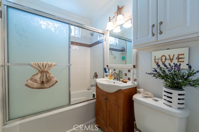 853 Avenue B, Redondo Beach, California 90277, 3 Bedrooms Bedrooms, ,1 BathroomBathrooms,Residential,Sold,Avenue B,SB21044486