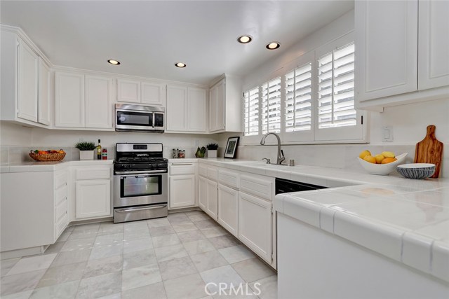 1918 Morgan Lane, Redondo Beach, California 90278, 4 Bedrooms Bedrooms, ,2 BathroomsBathrooms,Residential,Sold,Morgan,SB19026069