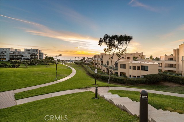 660 The Village #309, Redondo Beach, California 90277, 1 Bedroom Bedrooms, ,1 BathroomBathrooms,Residential,Sold,The Village #309,SB20123877