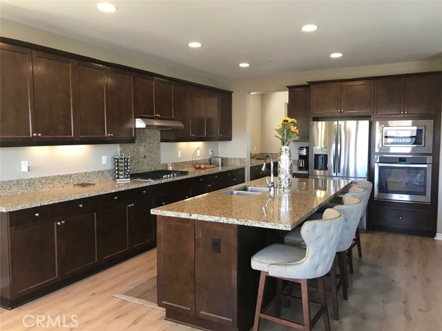 BEAUTIFUL KITCHEN