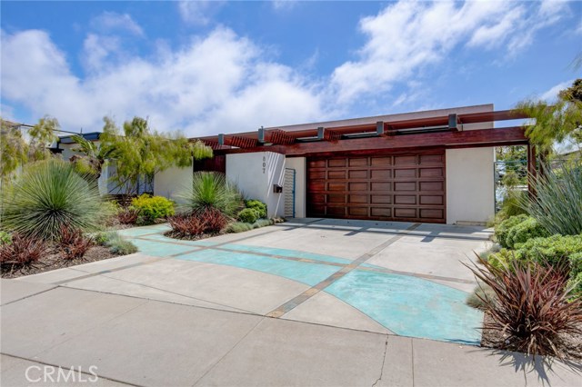 807 Paulina Avenue, Redondo Beach, California 90277, 5 Bedrooms Bedrooms, ,2 BathroomsBathrooms,Residential,Sold,Paulina,SB20058130