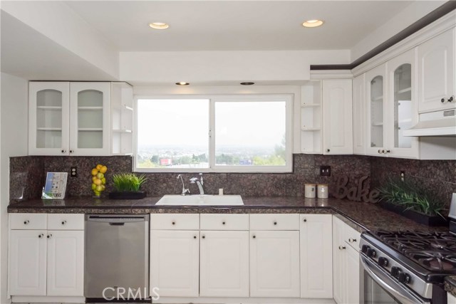 26903 Circle Verde Drive, Rancho Palos Verdes, California 90275, 3 Bedrooms Bedrooms, ,3 BathroomsBathrooms,Residential,Sold,Circle Verde,SB17216229