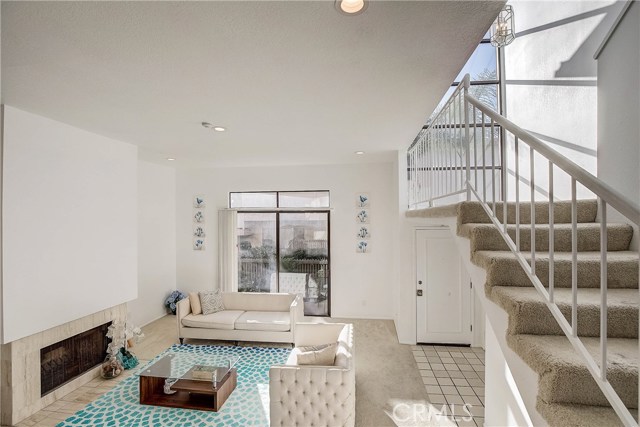 1919 Marshallfield Lane, Redondo Beach, California 90278, 3 Bedrooms Bedrooms, ,3 BathroomsBathrooms,Residential,Sold,Marshallfield,SB20041815