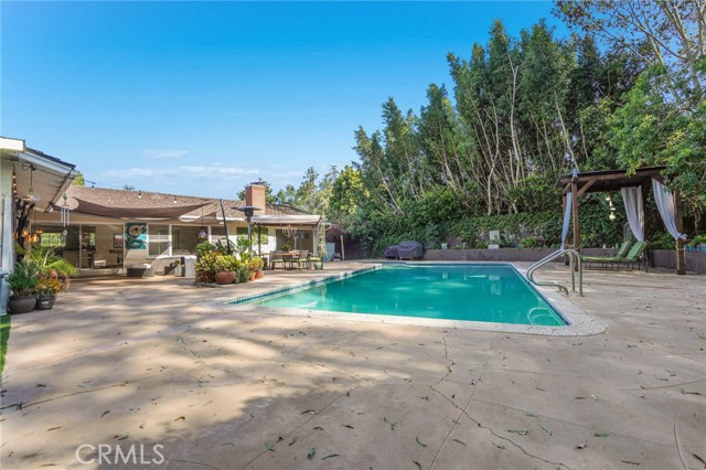 3904 Palos Verdes Drive, Palos Verdes Estates, California 90274, 4 Bedrooms Bedrooms, ,3 BathroomsBathrooms,Residential,Sold,Palos Verdes,PV21169329