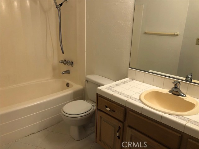 610 The Village, Redondo Beach, California 90277, 1 Bedroom Bedrooms, ,1 BathroomBathrooms,Residential,Sold,The Village,SB19252588