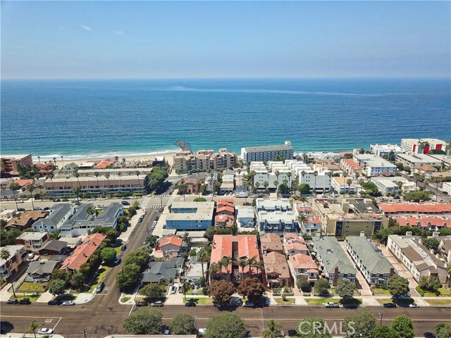 625 Broadway, Redondo Beach, California 90277, 4 Bedrooms Bedrooms, ,2 BathroomsBathrooms,Residential,Sold,Broadway,PV18217071