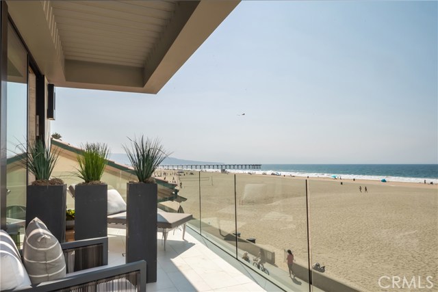 1830 The Strand, Hermosa Beach, California 90254, 4 Bedrooms Bedrooms, ,1 BathroomBathrooms,Residential,Sold,The Strand,SB20194753