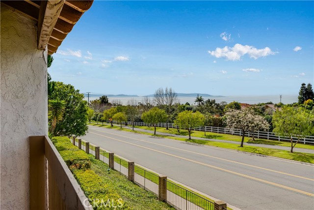 11 Seaview Drive South, Rolling Hills Estates, California 90274, 3 Bedrooms Bedrooms, ,3 BathroomsBathrooms,Residential,Sold,Seaview Drive South,PV19037214