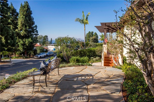 2833 Via Victoria, Palos Verdes Estates, California 90274, 5 Bedrooms Bedrooms, ,2 BathroomsBathrooms,Residential,Sold,Via Victoria,PV19003967