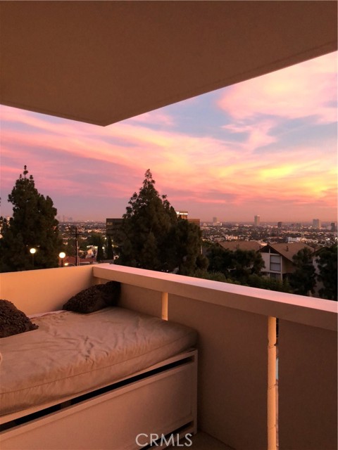 1 Bed Home for Sale in West Hollywood, California