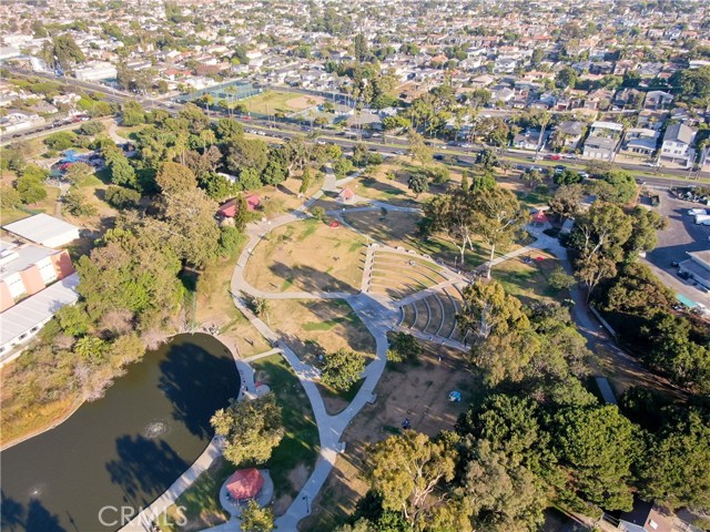 Nearby Polliwog Park