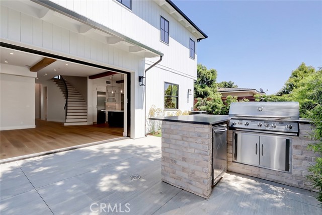1400 17th Street, Manhattan Beach, California 90266, 5 Bedrooms Bedrooms, ,3 BathroomsBathrooms,Residential,Sold,17th,SB21193120