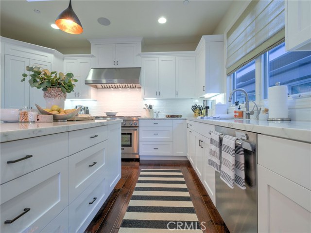 432 23rd Street, Manhattan Beach, California 90266, 3 Bedrooms Bedrooms, ,3 BathroomsBathrooms,Residential,Sold,23rd,SB20013971