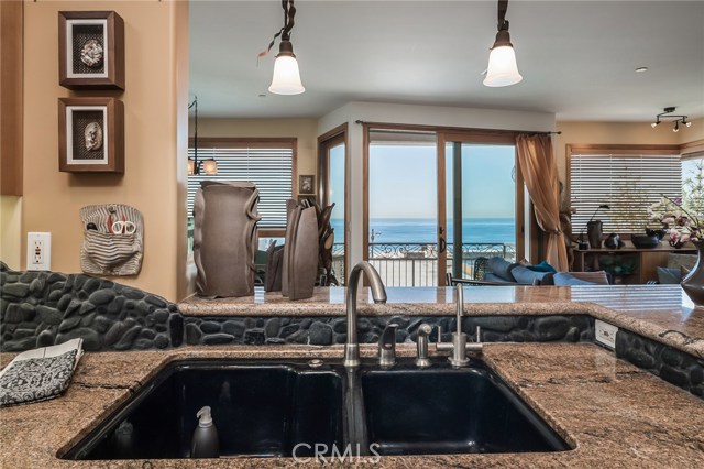 1209 Bayview Drive, Manhattan Beach, California 90266, 2 Bedrooms Bedrooms, ,1 BathroomBathrooms,Residential,Sold,Bayview,SB19189797