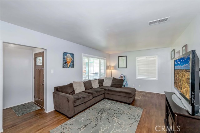1202 Firmona Avenue, Redondo Beach, California 90278, 3 Bedrooms Bedrooms, ,2 BathroomsBathrooms,Residential,Sold,Firmona,SB20101809