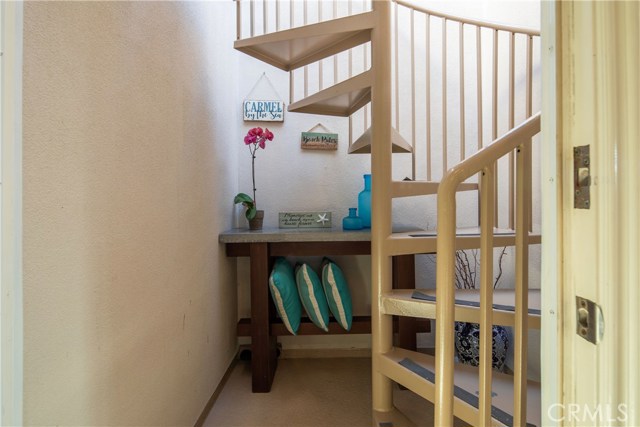 233 Helberta Avenue, Redondo Beach, California 90277, 4 Bedrooms Bedrooms, ,2 BathroomsBathrooms,Residential,Sold,Helberta,SB19225770