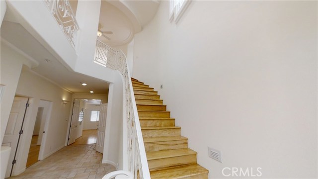 625 Lucia Avenue, Redondo Beach, California 90277, 3 Bedrooms Bedrooms, ,2 BathroomsBathrooms,Residential,Sold,Lucia,SB20075616