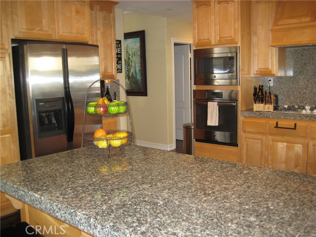 2207 Voorhees Avenue, Redondo Beach, California 90278, 4 Bedrooms Bedrooms, ,2 BathroomsBathrooms,Residential,Sold,Voorhees,SB17062851