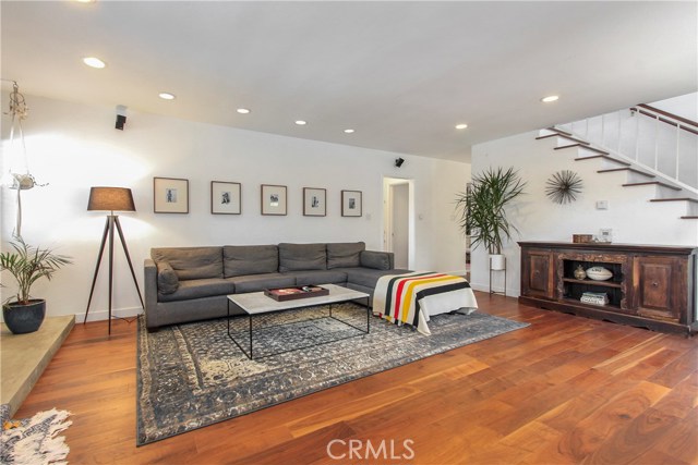 702 Maria Avenue, Redondo Beach, California 90277, 4 Bedrooms Bedrooms, ,2 BathroomsBathrooms,Residential,Sold,Maria,SB19137307