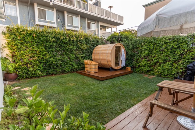 2022 Rockefeller Lane, Redondo Beach, California 90278, 2 Bedrooms Bedrooms, ,1 BathroomBathrooms,Residential,Sold,Rockefeller,SB20182136