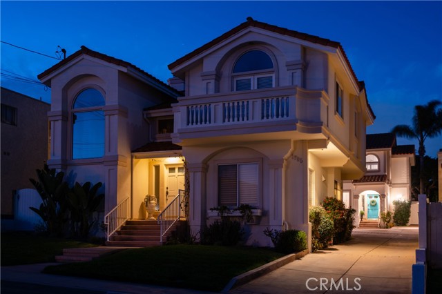 1705 Marshallfield Lane, Redondo Beach, California 90278, 4 Bedrooms Bedrooms, ,2 BathroomsBathrooms,Residential,Sold,Marshallfield,SB21036062