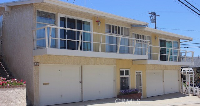 810 Ocean Drive, Hermosa Beach, California 90254, ,Residential Income,Sold,Ocean,SB18151933