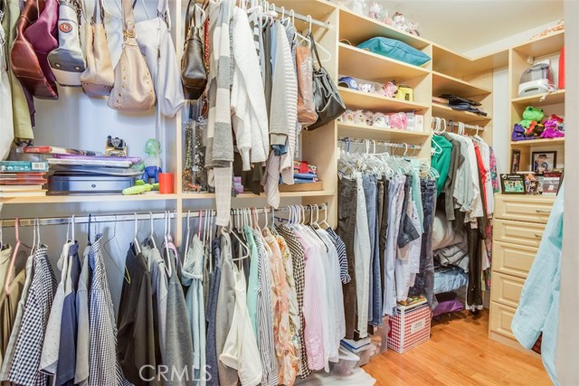 702 Juanita Avenue, Redondo Beach, California 90277, 4 Bedrooms Bedrooms, ,3 BathroomsBathrooms,Residential,Sold,Juanita,PV17180405