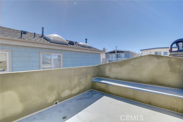3rd Level . . . Rooftop deck
