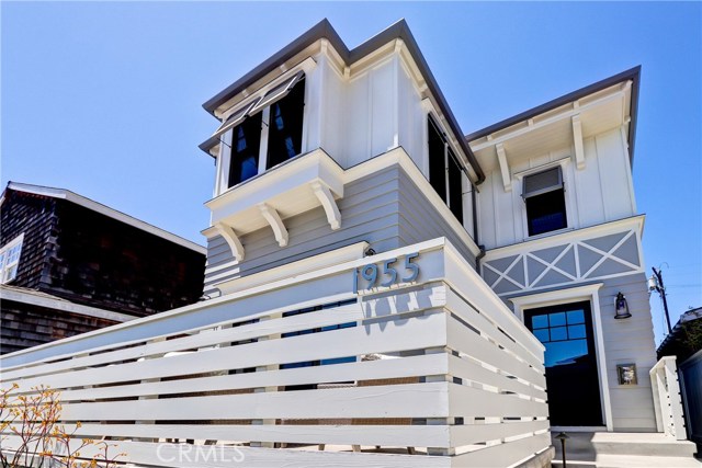 1955 Monterey Boulevard, Hermosa Beach, California 90254, 4 Bedrooms Bedrooms, ,2 BathroomsBathrooms,Residential,Sold,Monterey,SB18111119