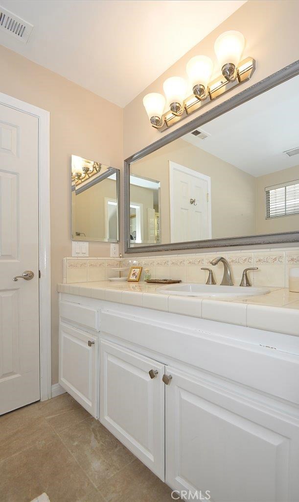 1610 Stanford Avenue, Redondo Beach, California 90278, 3 Bedrooms Bedrooms, ,2 BathroomsBathrooms,Residential,Sold,Stanford,SB18293748