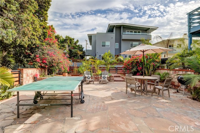 429 20th Street, Manhattan Beach, California 90266, 3 Bedrooms Bedrooms, ,1 BathroomBathrooms,Residential,Sold,20th,SB20228436