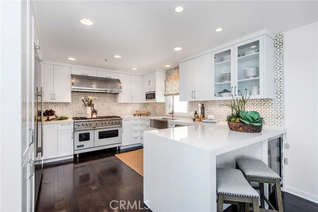 315 24th Street, Manhattan Beach, California 90266, 3 Bedrooms Bedrooms, ,3 BathroomsBathrooms,Residential,Sold,24th,SB19094149