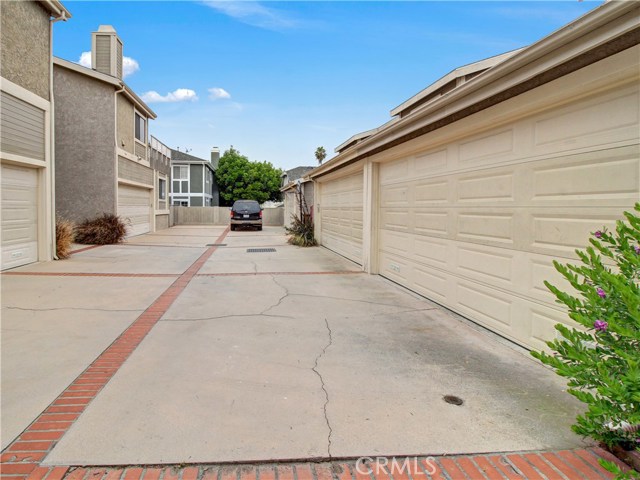 1920 Voorhees Avenue, Redondo Beach, California 90278, 3 Bedrooms Bedrooms, ,3 BathroomsBathrooms,Residential,Sold,Voorhees,SB20104389