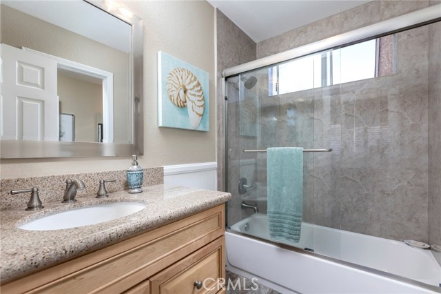 211 Helberta Avenue, Redondo Beach, California 90277, 2 Bedrooms Bedrooms, ,2 BathroomsBathrooms,Residential,Sold,Helberta,RS18145778